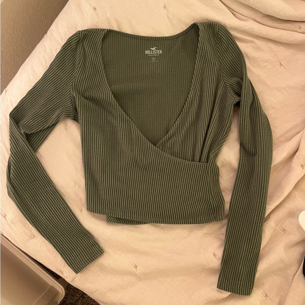 hollister wrap top